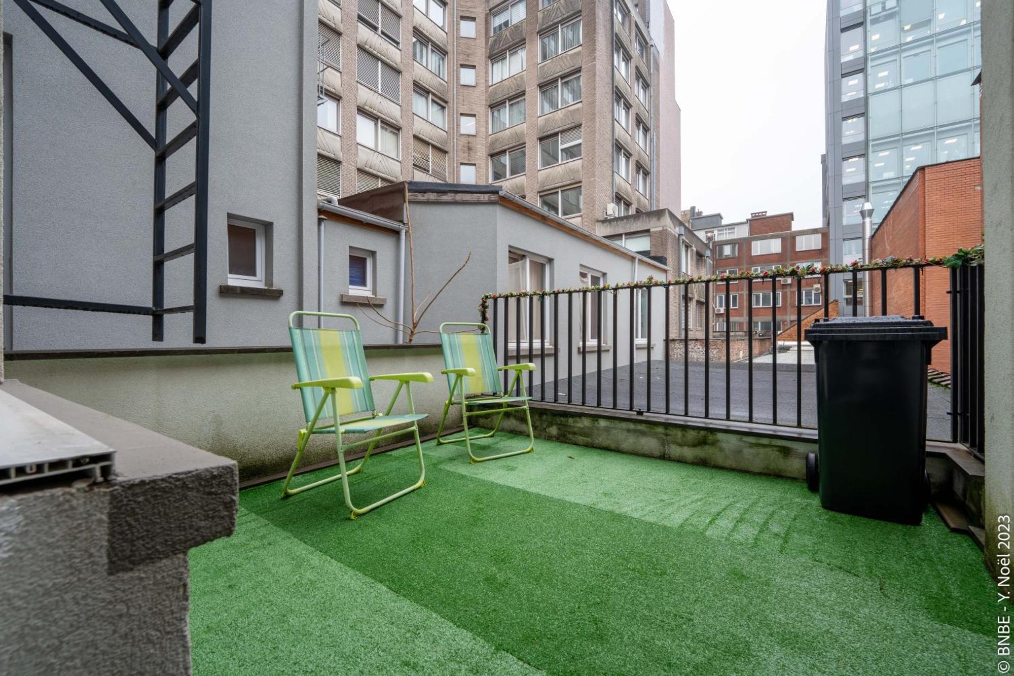 Center Of - Free Parking Apartment *